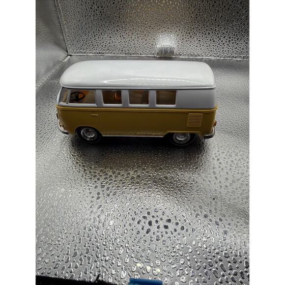 5" Kinsmart Classic 1962 Volkswagen Bus Van Plastic Model Toy 1:32 VW- Yellow - Picture 6 of 7